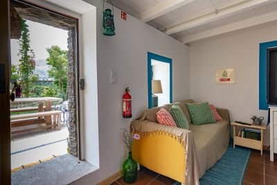 yellow-house-049