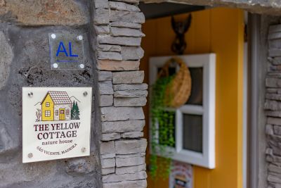 yellow-house-023